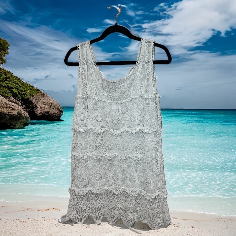 Top By Christopher & Banks